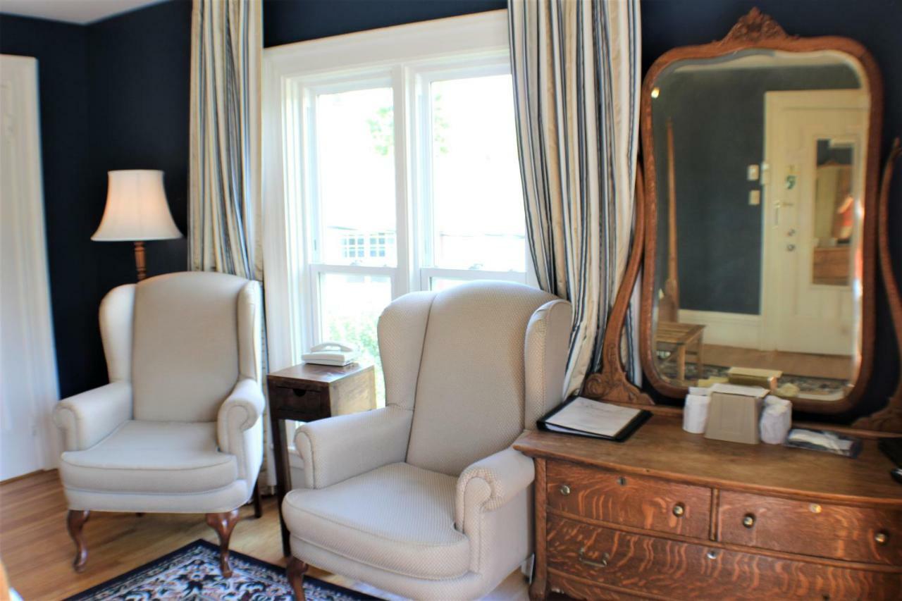 Evangeline Inn & Motel Grand pré Eksteriør billede