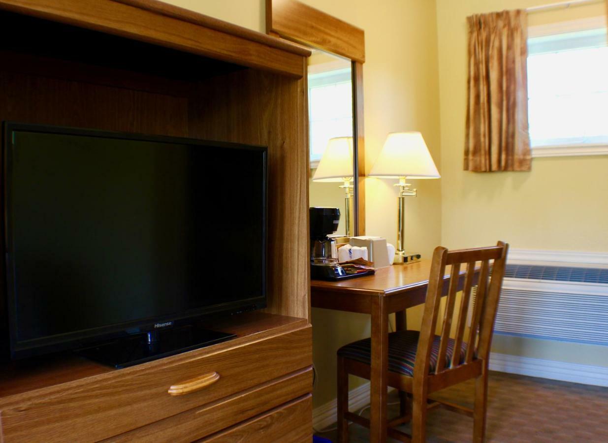 Evangeline Inn & Motel Grand pré Eksteriør billede