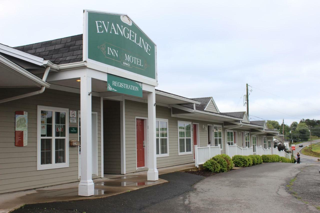 Evangeline Inn & Motel Grand pré Eksteriør billede
